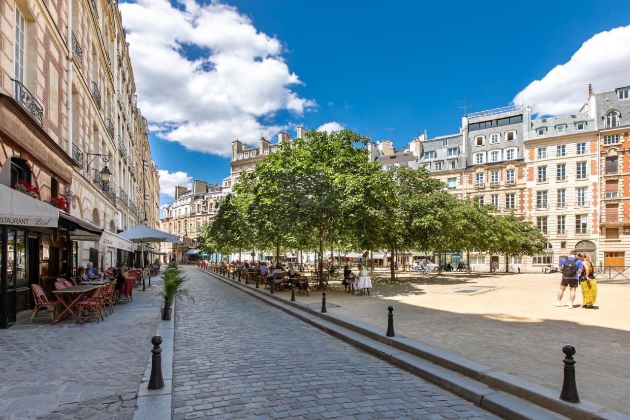 Sweet - Notre Dame Paris